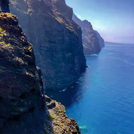 Acantilados De Gigantes, Islas Canarias, Espana * Acantilado de los Gigantes